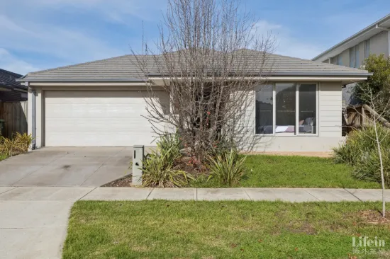 8 Hatter St, Werribee, Vic 3030