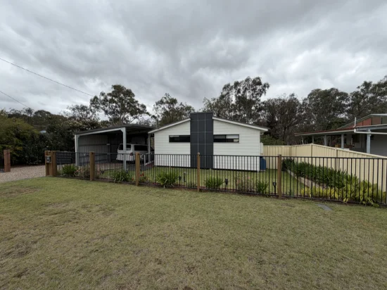 8 Hawthorne Street, Nanango, Qld 4615