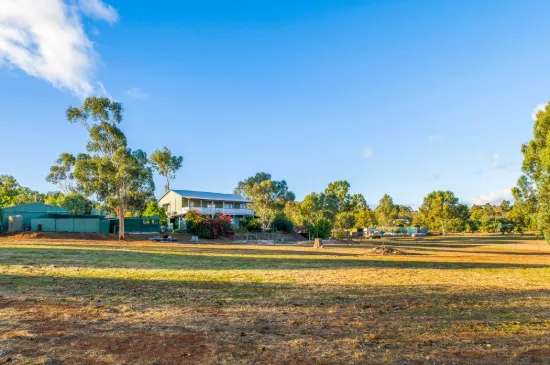 8 Hidaway Dr, Bindoon, WA 6502