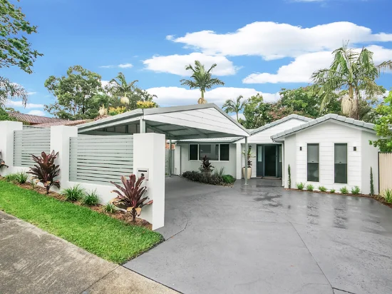 8 Highfield Drive, Merrimac, Qld 4226