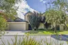 8 Hogg Avenue, Salter Point, WA 6152