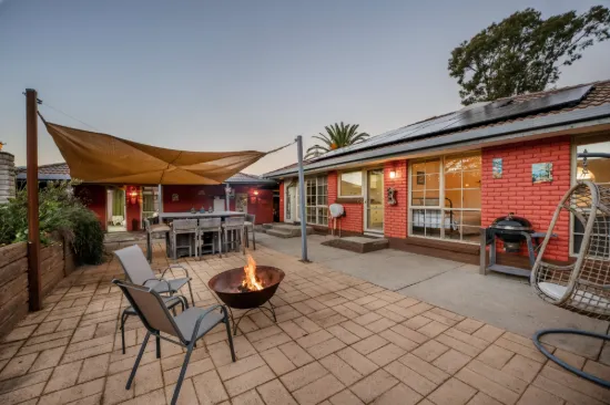8 Hores Lane, Tawonga, Vic 3697-Image