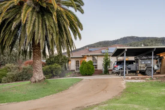 8 Hores Lane, Tawonga, Vic 3697-Image