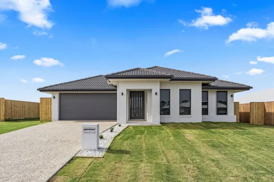 8 Hovea Circuit, Nikenbah, Qld 4655