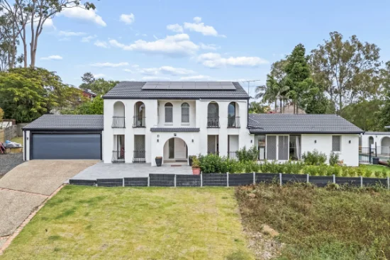 8 Hume Court, Mount Ommaney, Qld 4074