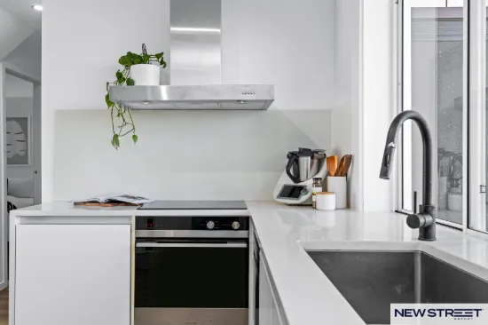 8 Hunter Road, Nords Wharf, NSW 2281-Image