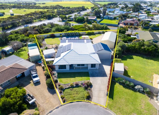 8 Innes Court, Middleton, SA 5213