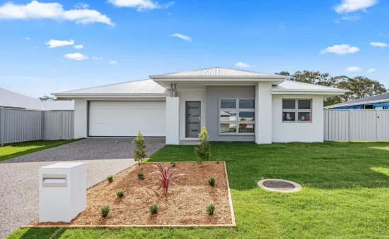 8 Innot Court, Nikenbah, Qld 4655