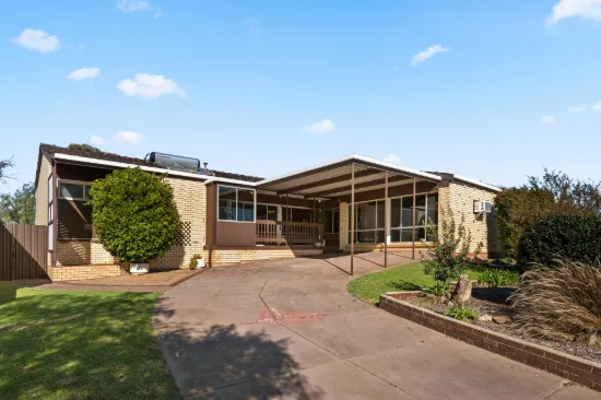 8  Intrepid Crescent, Hallett Cove, SA 5158