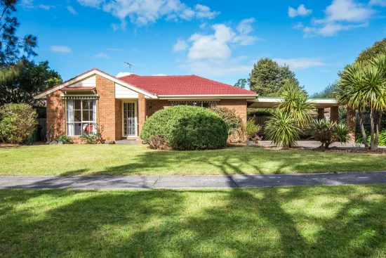 8 Jan Maree Court, Pakenham, Vic 3810