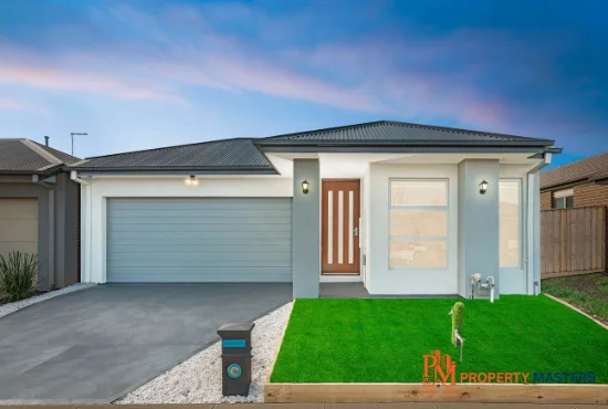 8 Juliete Street, Strathtulloh, Vic 3338