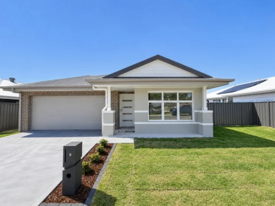 8 Karinyup Circuit, Heddon Greta, NSW 2321