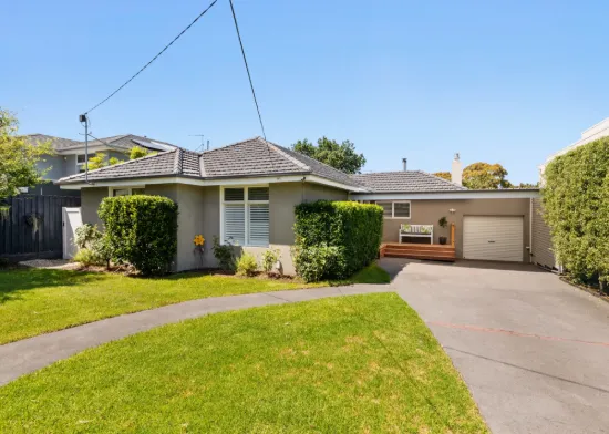 8 Kelly Avenue, Hampton East, Vic 3188