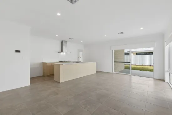 8 Killarney Street, Yanchep, WA 6035