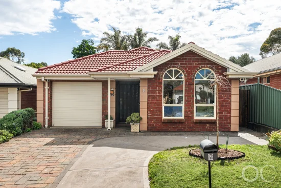 8 Kingston Avenue, Happy Valley, SA 5159