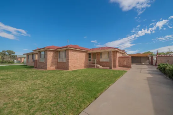 8 Koala Place, Forbes NSW 2871-Image