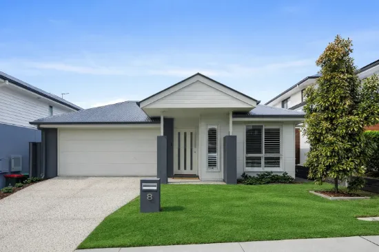 8 Kosciuszko Street, Upper Kedron, Qld 4055