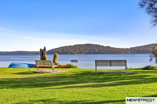 8 Lakeside Drive, Swansea, NSW 2281