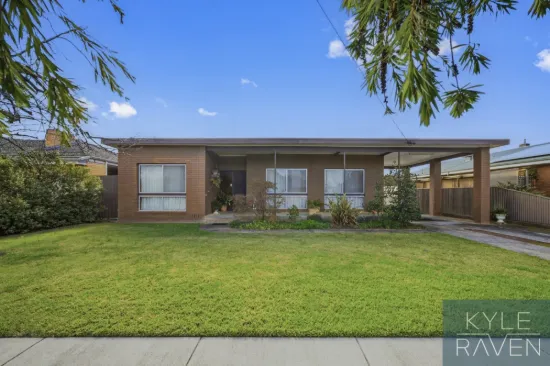 8 Langlands Street, Wangaratta, Vic 3677