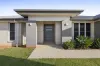 8 Lapwing Crescent, Meringandan West, Qld 4352