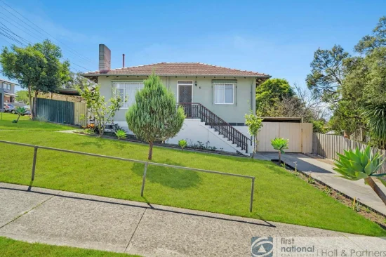 8 Laurel Avenue, Doveton, Vic 3177 - For Rent