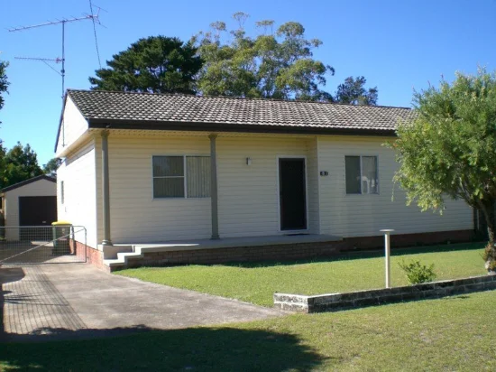 8 Leighton Close, North Haven, NSW 2443
