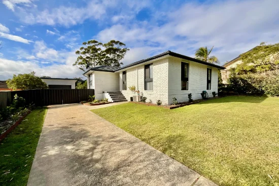 8 Leo Drive, Narrawallee, NSW 2539