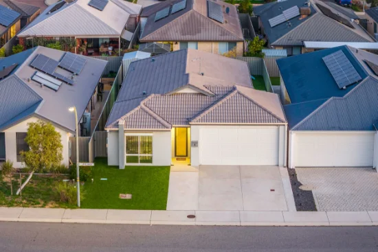 8 Lipizzaner Road, Byford WA 6122 - For Rent