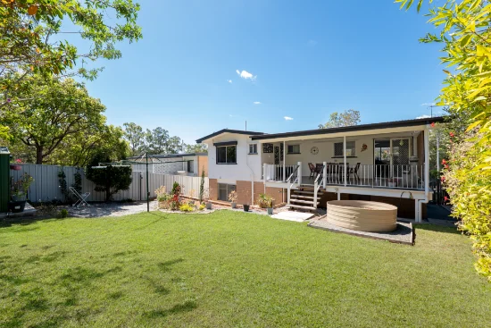 8 Loombah Crescent, Ferny Hills, Qld 4055