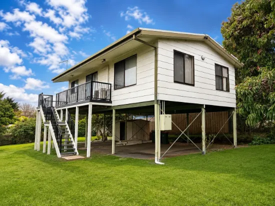 8 Lorna Doone Drive, Coronet Bay, Vic 3984