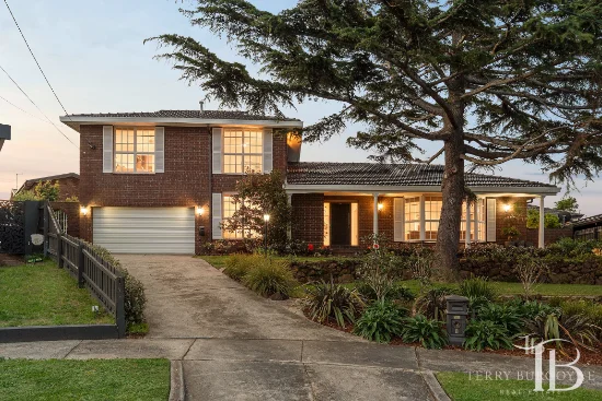8 Lyons Court, Mentone, Vic 3194 - For Sale