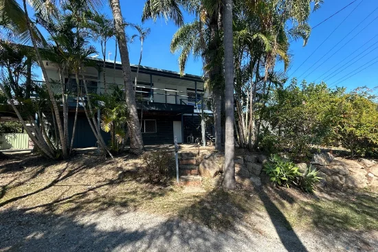 8 Lyons Street, South Gladstone, Qld 4680 - For Rent