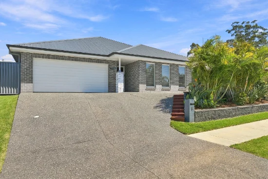 8 MacKellar Way, Thrumster, NSW 2444