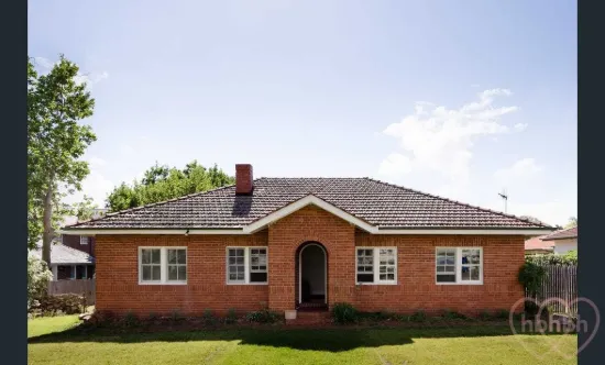 8 Macquarie Street, Barton, ACT 2600