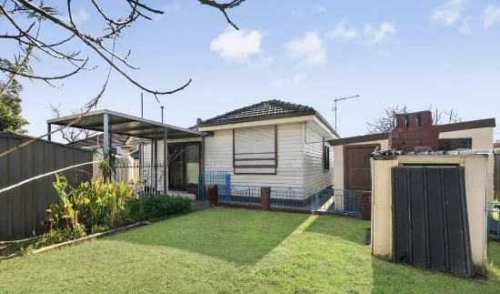 8 Maine Hey Crescent, Springvale, Vic 3171