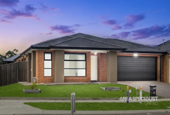 8 Majorca Drive, Clyde North, Vic 3978