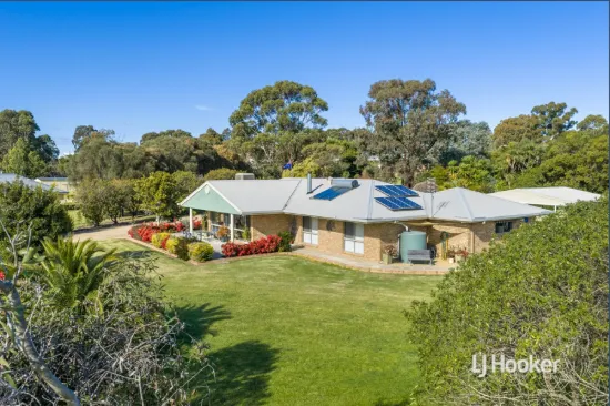8 Mallard Close, Newlands Arm, Vic 3875