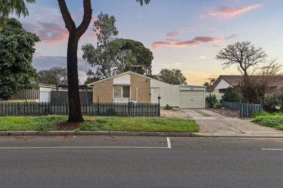8 Maltarra Road, Munno Para, SA 5115