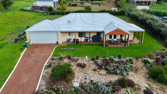 8 Manor Ridge, Bridgetown WA 6255-Image