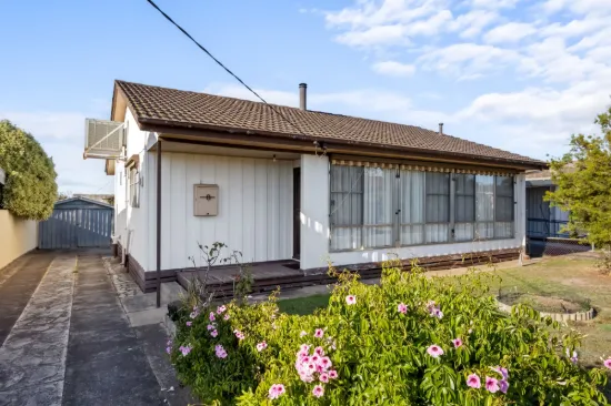 8 Marx Crescent, Ararat VIC 3377-Image