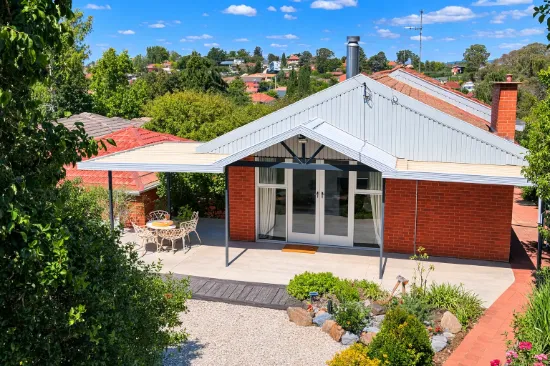 8 McKell Street, West Bathurst, NSW 2795