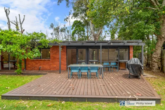 8 McLardy Court, Cowes, Vic 3922