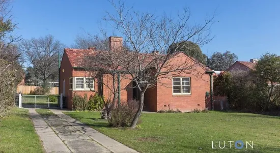 8 Meehan Gardens, Griffith, ACT 2603