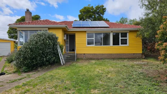 8 Middle Rd, New Norfolk, Tas 7140