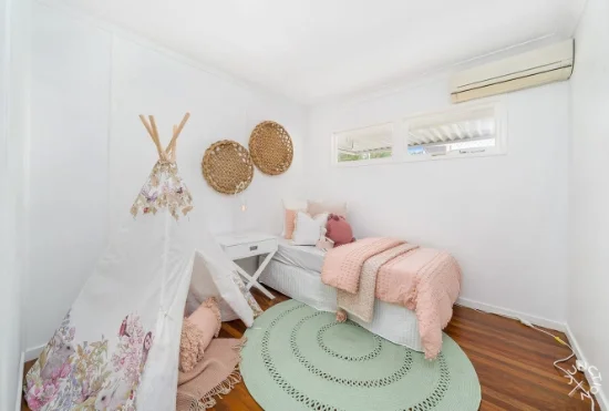 8 Milanion Cres, Carindale, Qld 4152-Image
