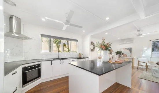 8 Milanion Cres, Carindale, Qld 4152-Image