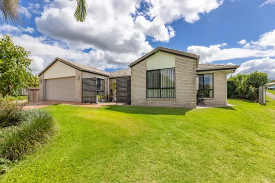 8 Miriam Court, Woolmar, Qld 4515