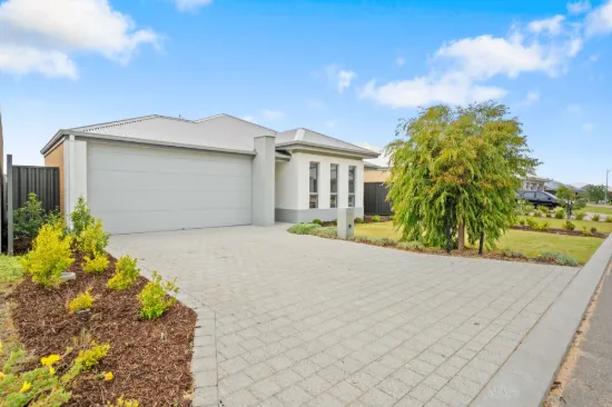 8 Moonlight Street, Madora Bay, WA 6210