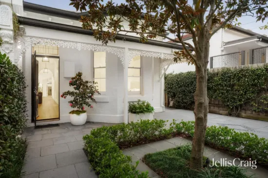 8 Moorhouse Street, Armadale, Vic 3143