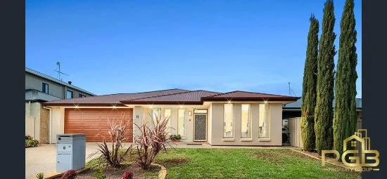 8 Moss Street, Parafield Gardens, SA 5107 - For Rent